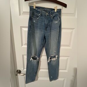 American Eagle SHORT Ripped Mom Jeans Blue Size 00 Short
